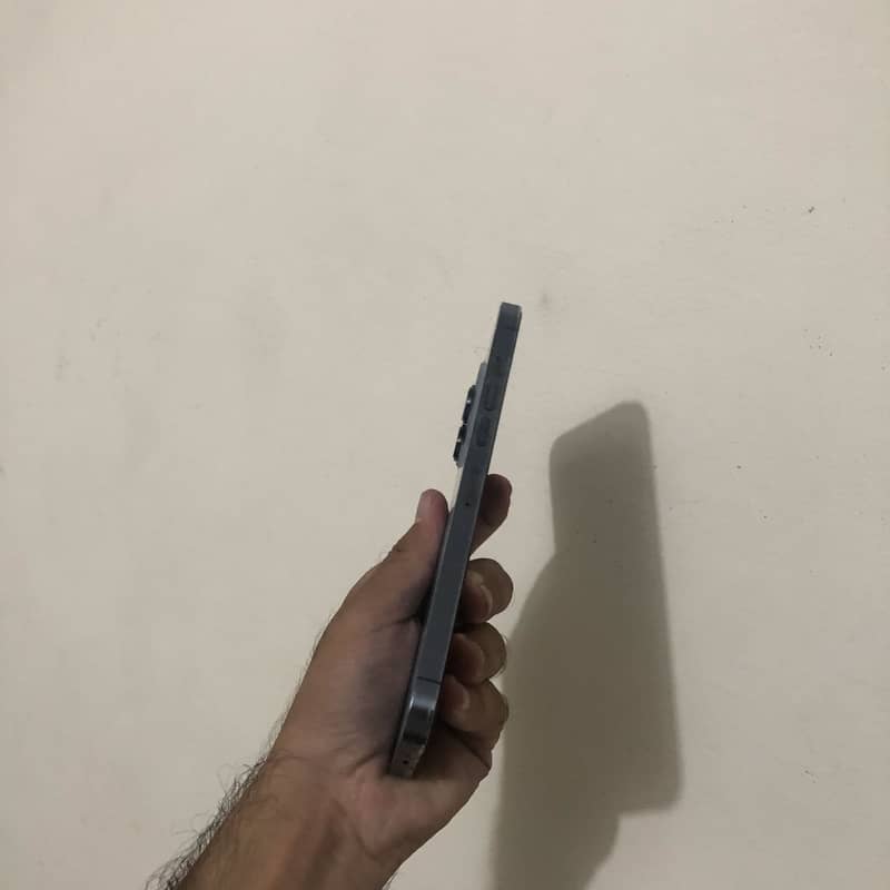 Apple iPhone 13 Pro Max 3