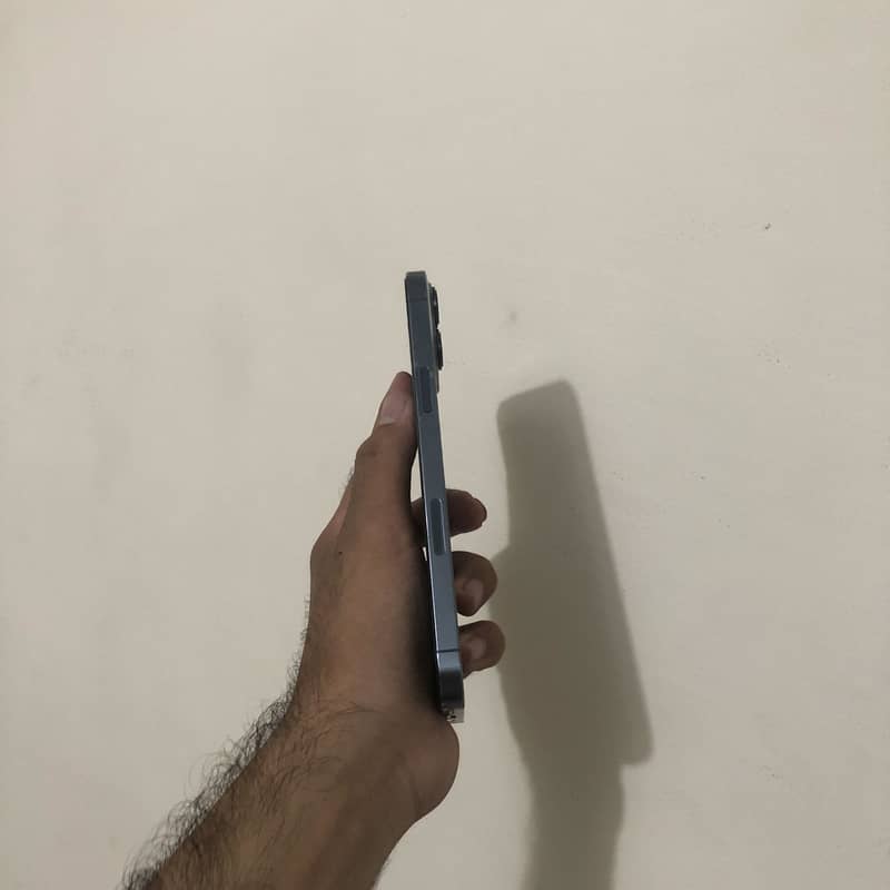 Apple iPhone 13 Pro Max 5
