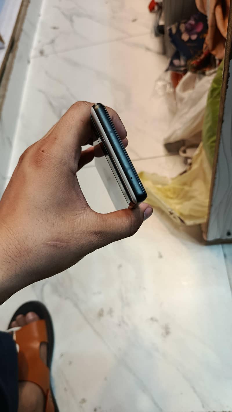 Google Pixel 6a 3