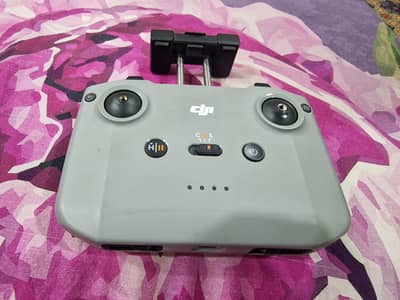 DJI Neo Drone – 3 Batteries + Complete Accessories + Box