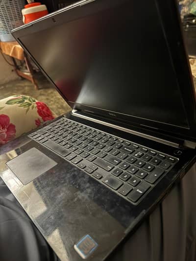 Dell Laptop i5 6 generation