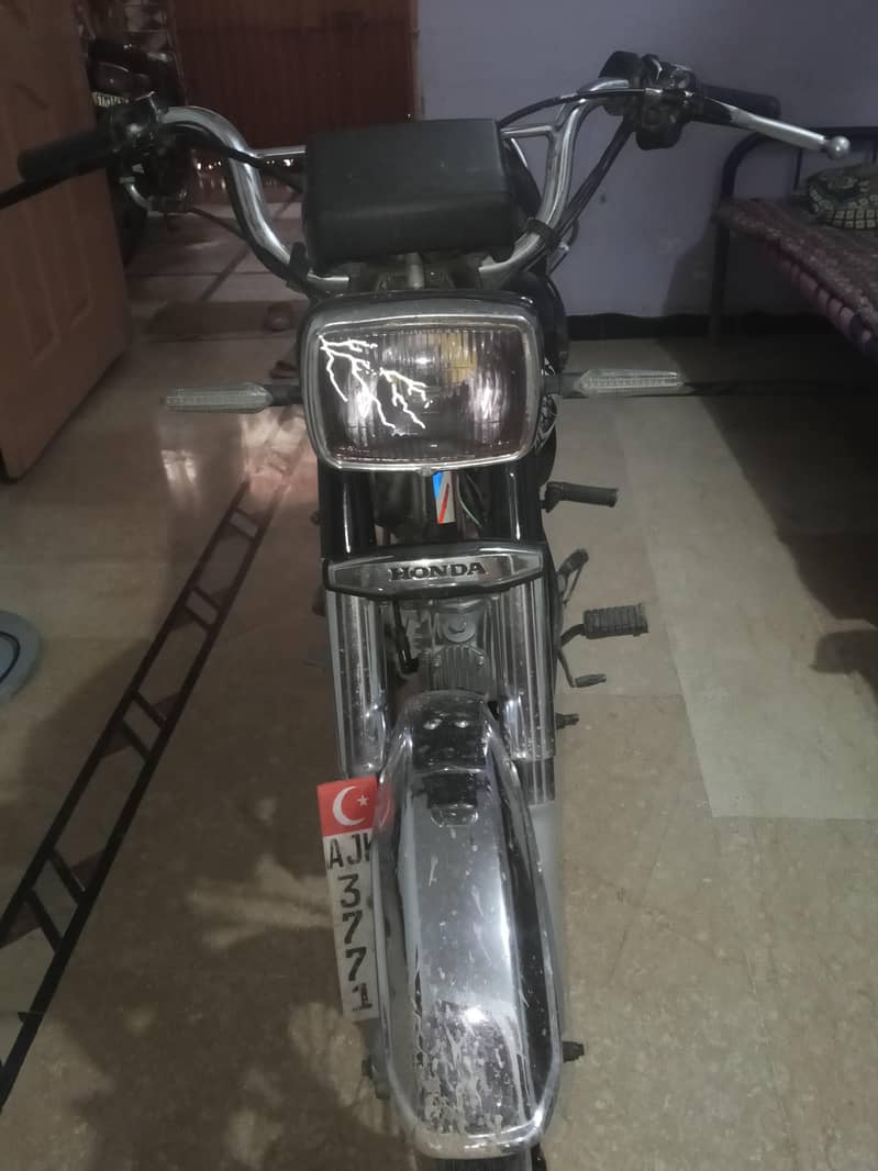Honda cd70 4