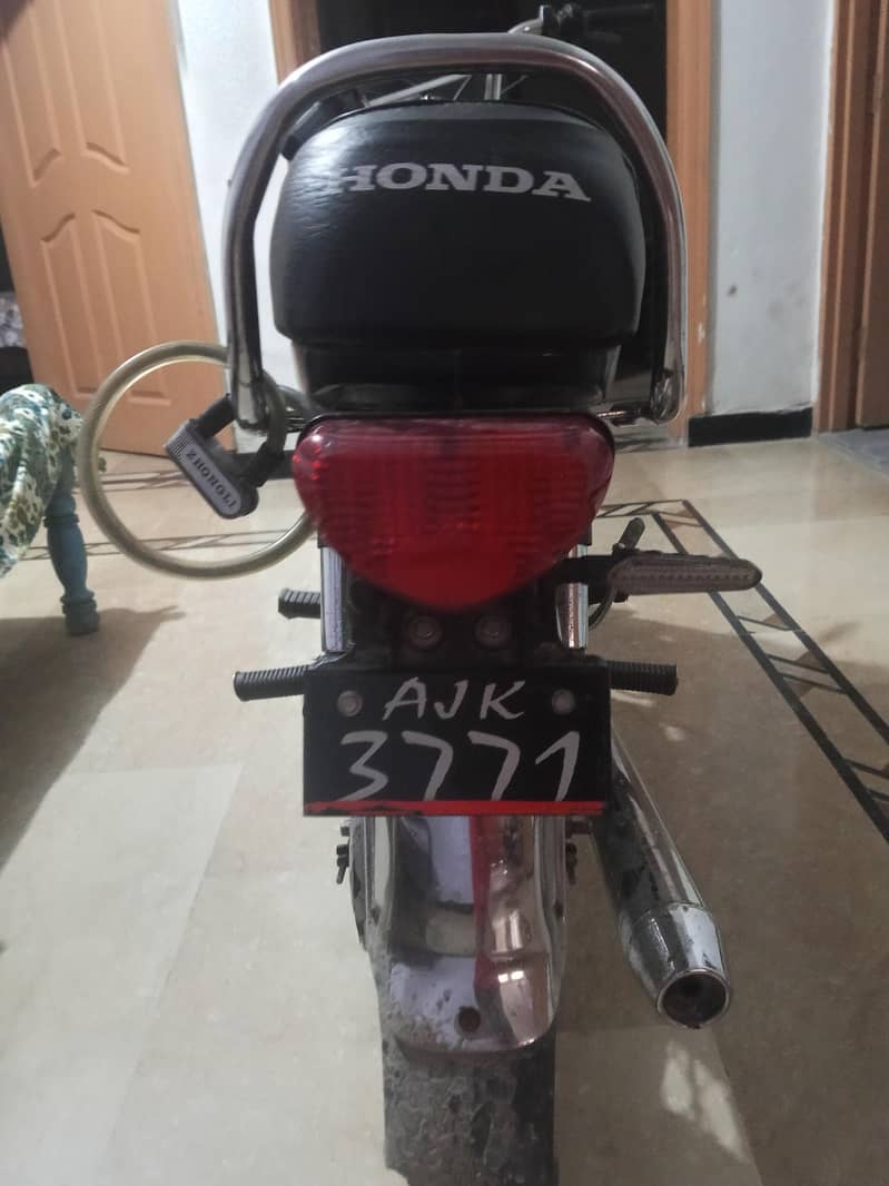 Honda cd70 10