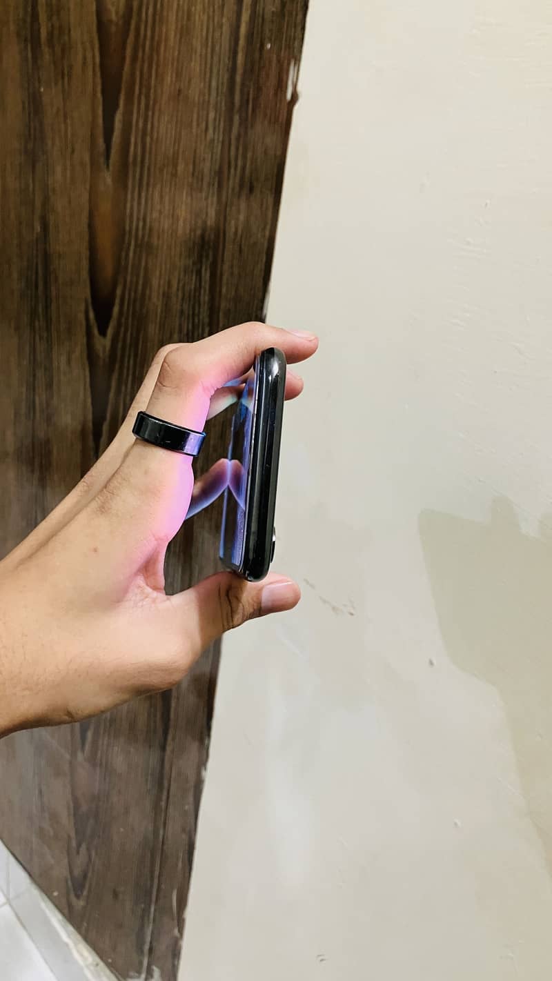 Apple iPhone X 5
