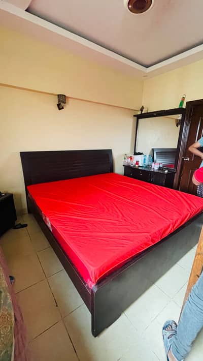 Bed king size