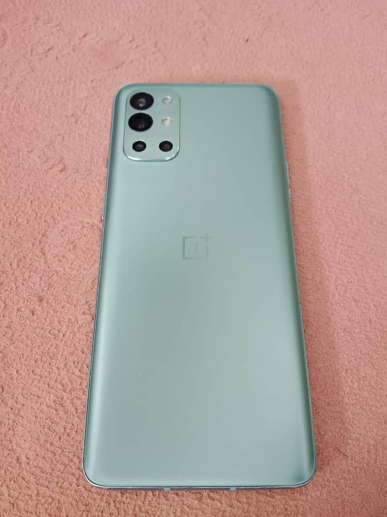 One Plus 9R 1