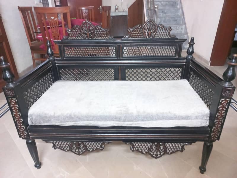 4 seater sofa 1
