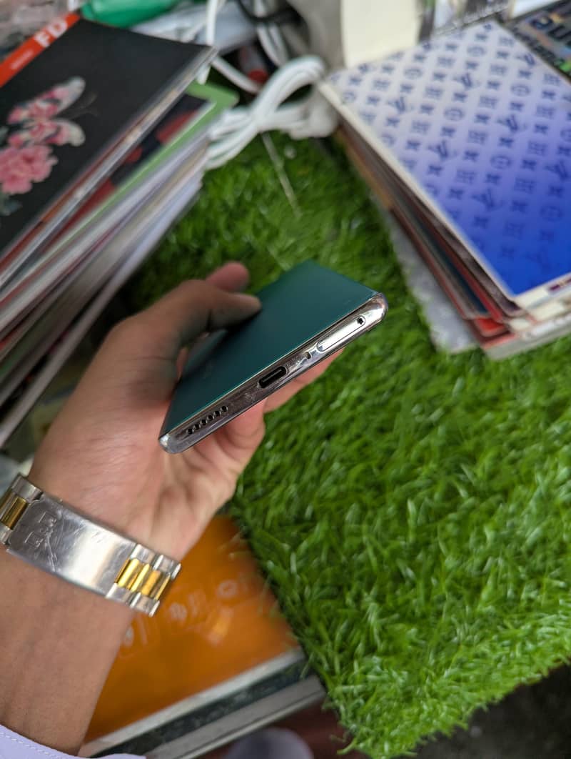 Tecno CAMON 40 Pro 5