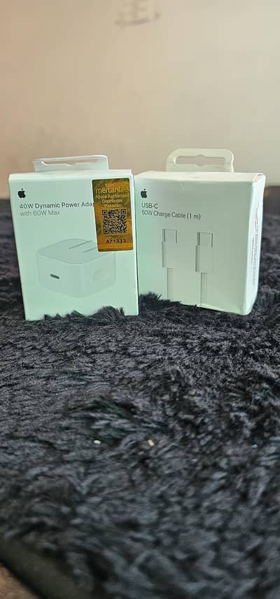 apple NFC charger with cable