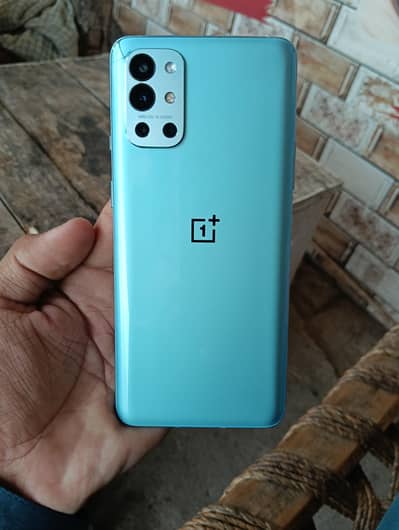 One Plus 9R