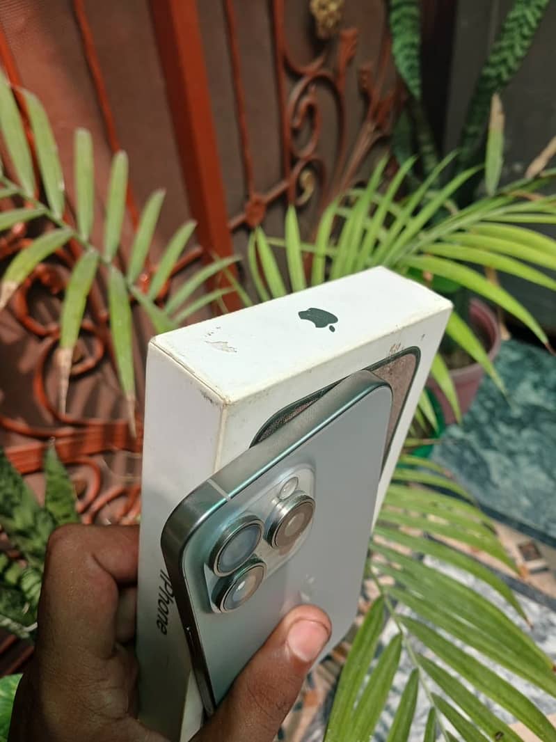 Apple iPhone 15 Pro Max 7