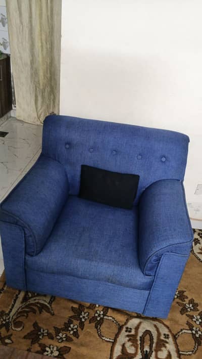 2 Sofa seat available for sale only 12000