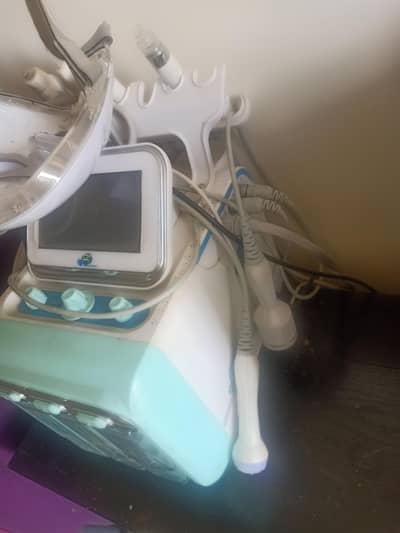 Hydrafacial Machine