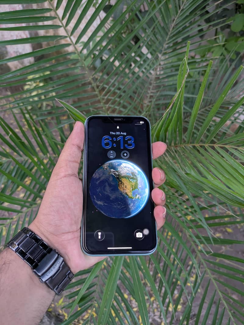 Apple iPhone 11 3