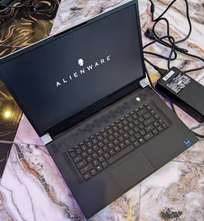 Alienware X17 R2 RTX 3080ti 16gb i9 12900HK DDR5 Ram 64 GB 4tb