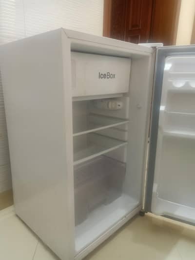 Dawlance fridge