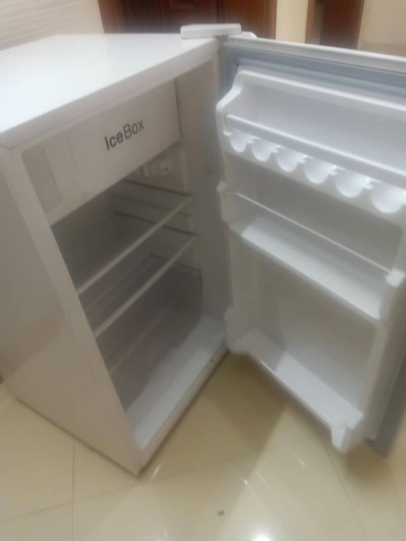 Dawlance fridge 1