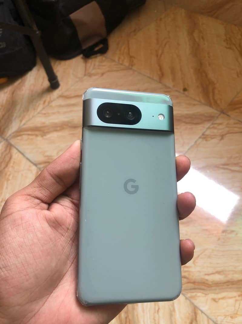 Google pixel 8 5