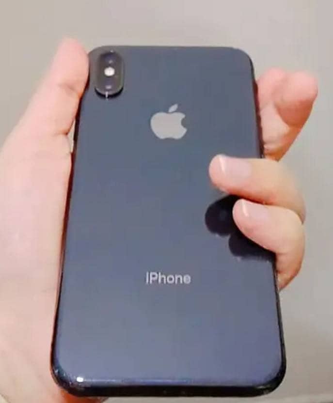 Apple iPhone XS 1