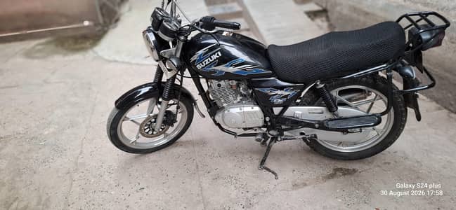 Suzuki GS 150 SE  black 2022