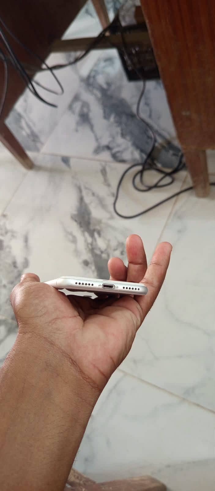 Apple iPhone 8 3
