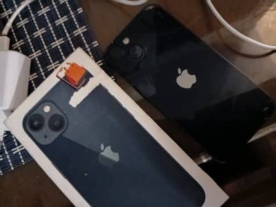 Apple iPhone 13