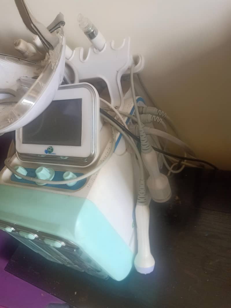 Hydrafacial Machine 2