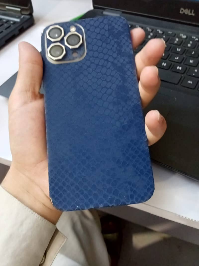 Apple iPhone 12 Pro Max 3