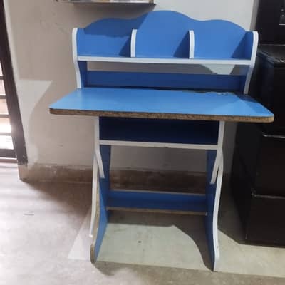 Kids Study Table + Chair