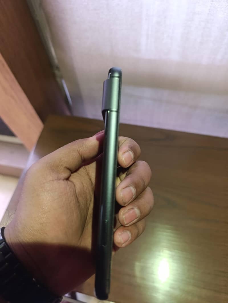 Google Pixel 8 3