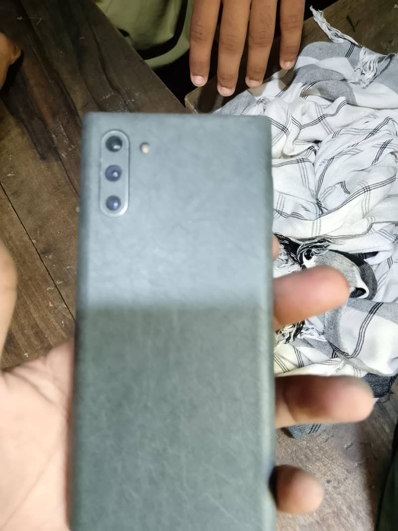Samsung Mobile Note 10 Plus 1