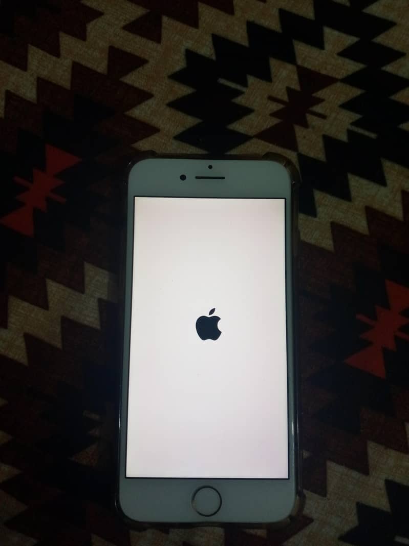 Apple iPhone 7 1