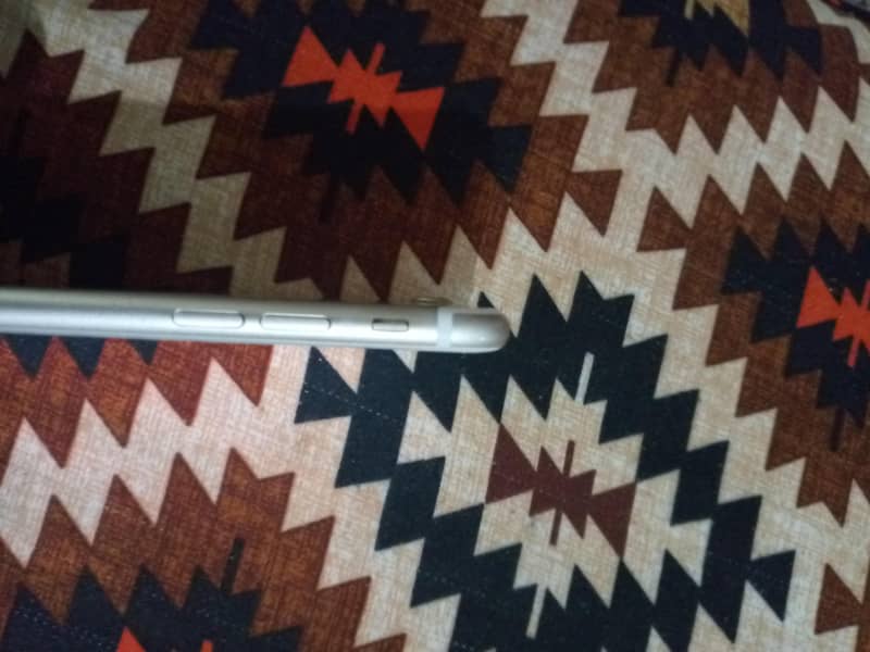 Apple iPhone 7 2