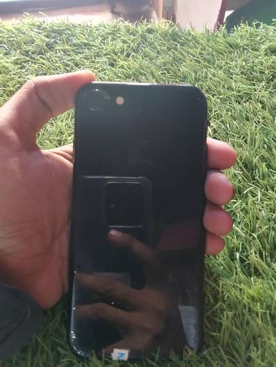 Apple iPhone 7 non PTA 128GB original panel betry health 83%