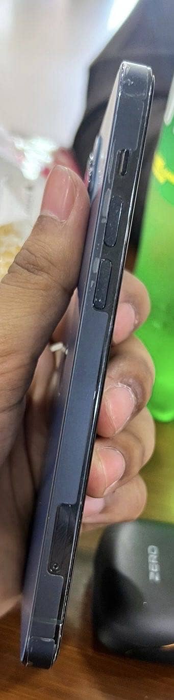 Apple iPhone 12 Pro 4