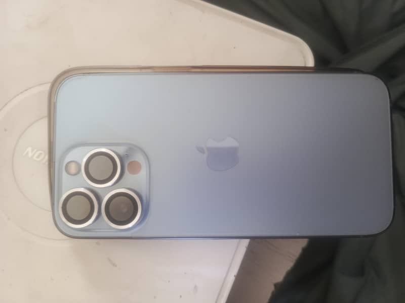 Apple iPhone 13 Pro 0