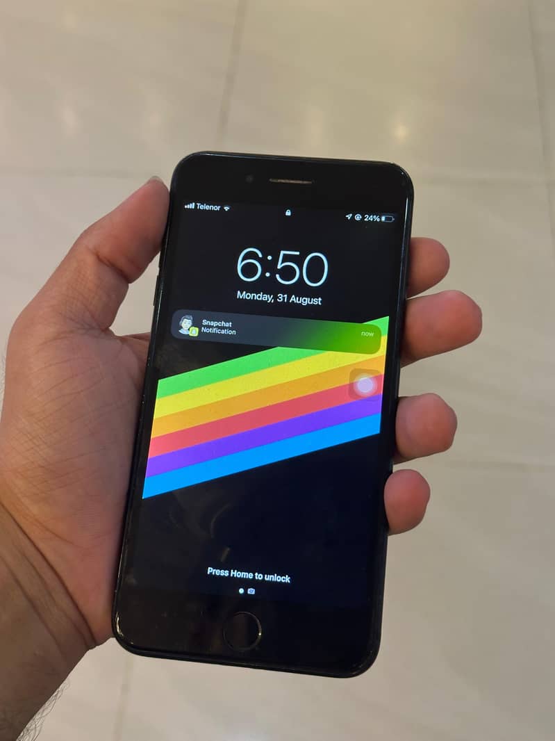 Apple iPhone 7 Plus 1