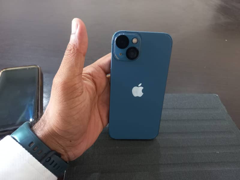 Apple iPhone 13 3