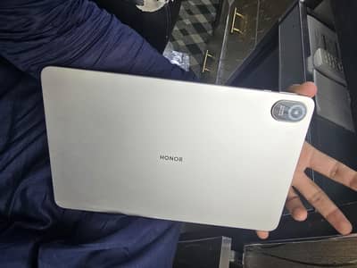 Honor Pad 8