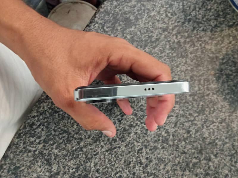 Tecno CAMON 20 2