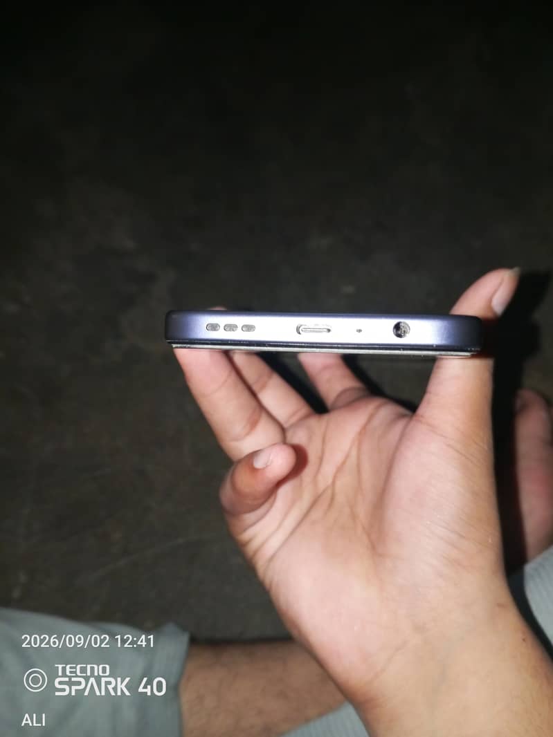 OPPO A6k 4