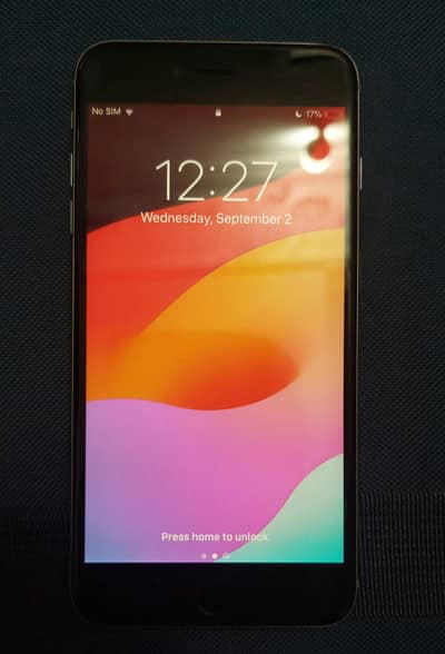 iPhone 6 Plus 64GB - Space Grey / Silver - Clean Condition