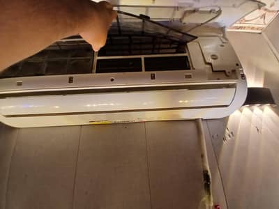 1 ton split ac non inverter 03081293600