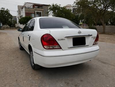 Nissan Sunny Ex-Saloon 2007