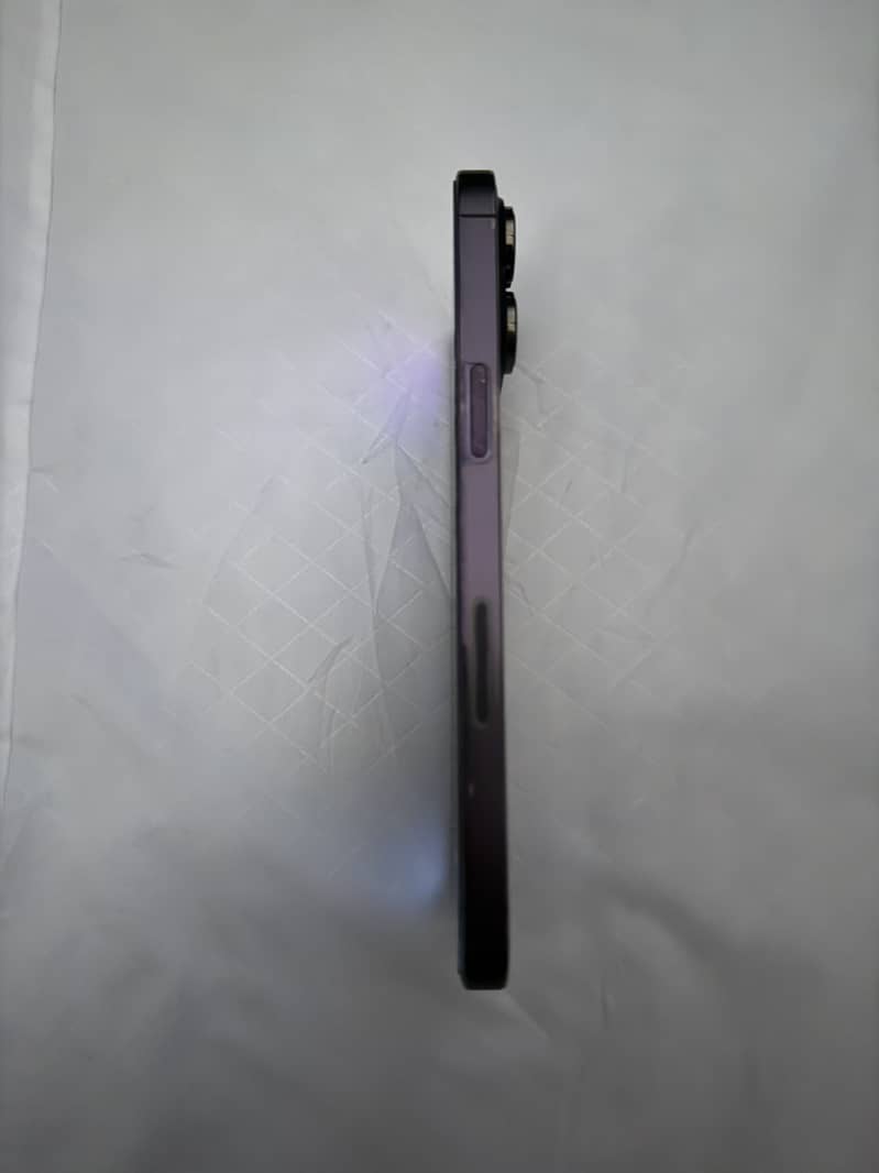 Apple iPhone 14 Pro Max 3