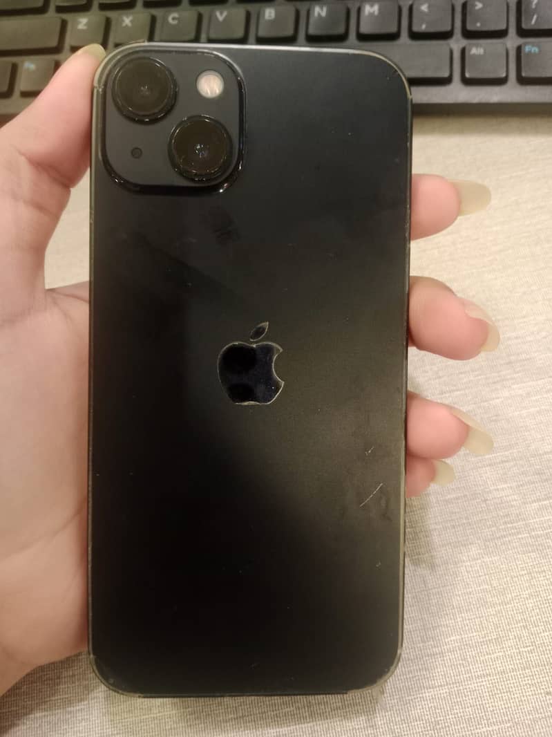 Apple iPhone 13 2