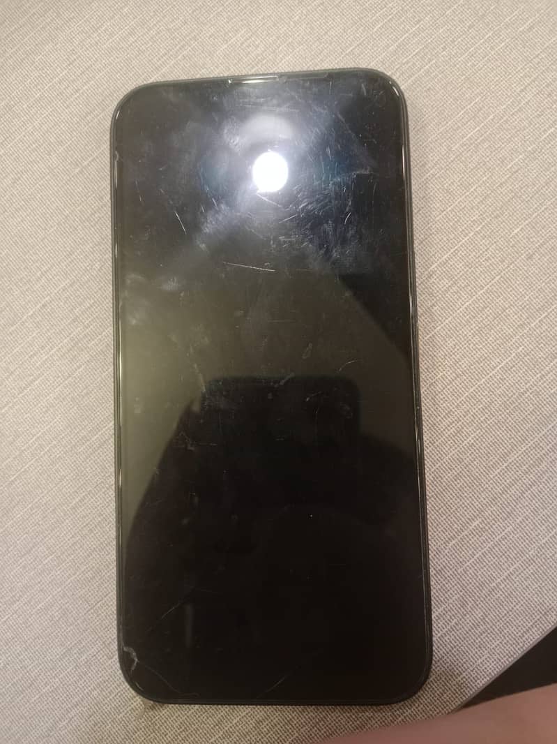Apple iPhone 13 7