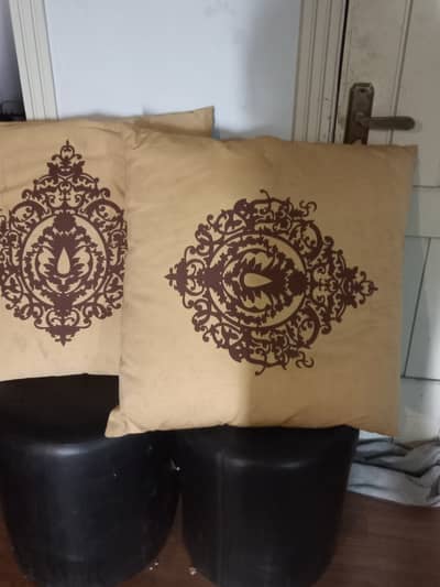 2 big cusions for sale