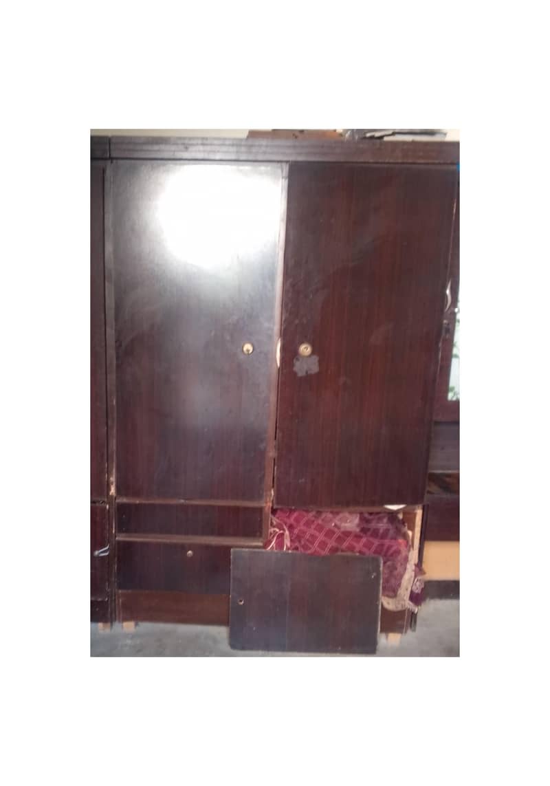 wardrobe 1
