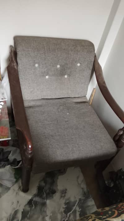 Sofa Set with Table for Sale